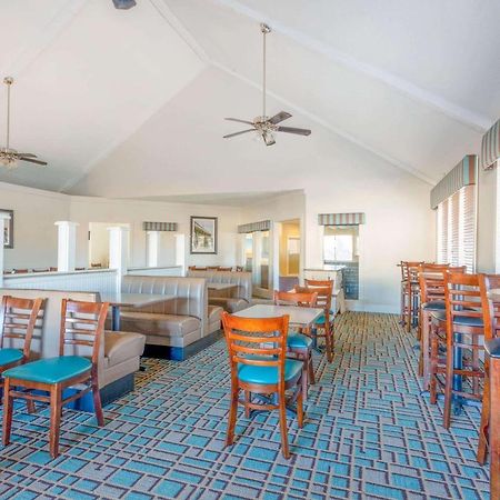 Days Inn By Wyndham Wilmington / University Esterno foto