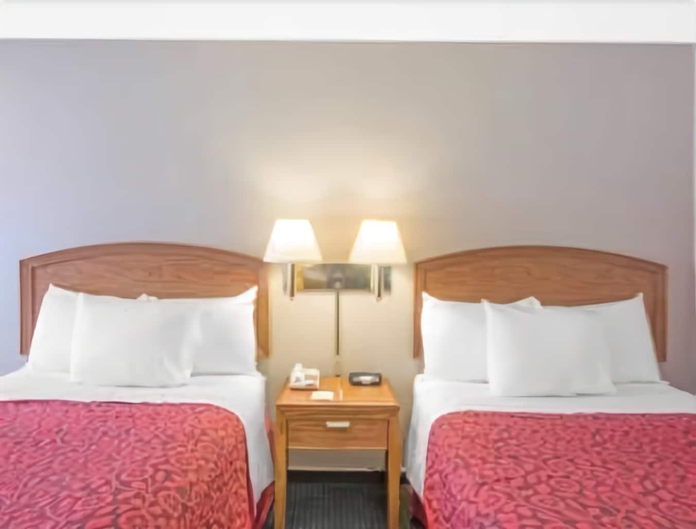 Days Inn By Wyndham Wilmington / University Esterno foto